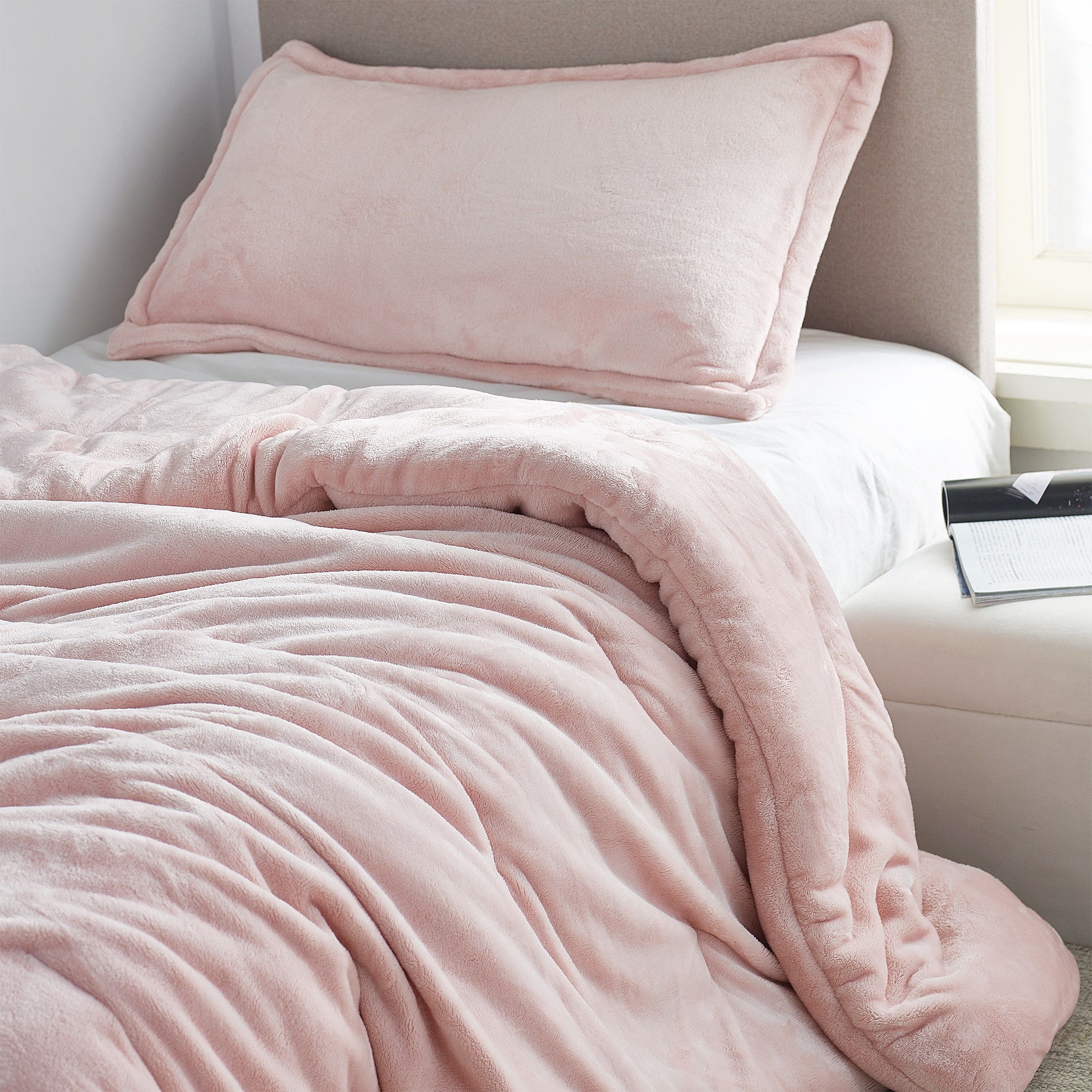 Coma Inducer® Oversized Comforter - Me Sooo Comfy - Rose Quartz