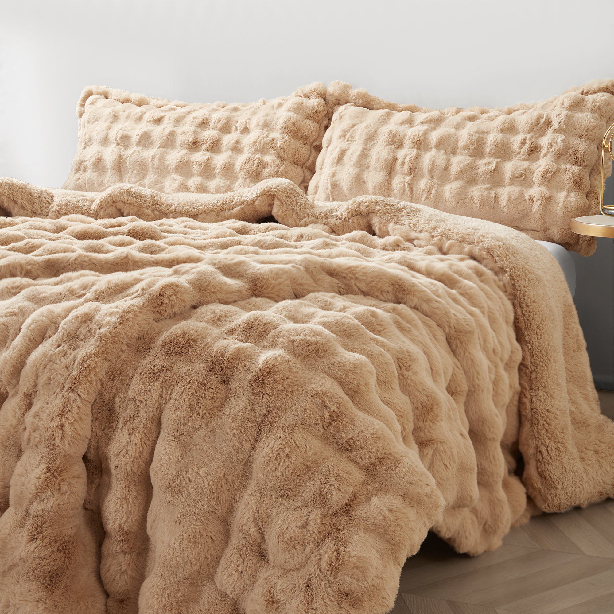 Snowball Chunky Bunny - Coma Inducer Oversized Comforter - Holland Lop Tan