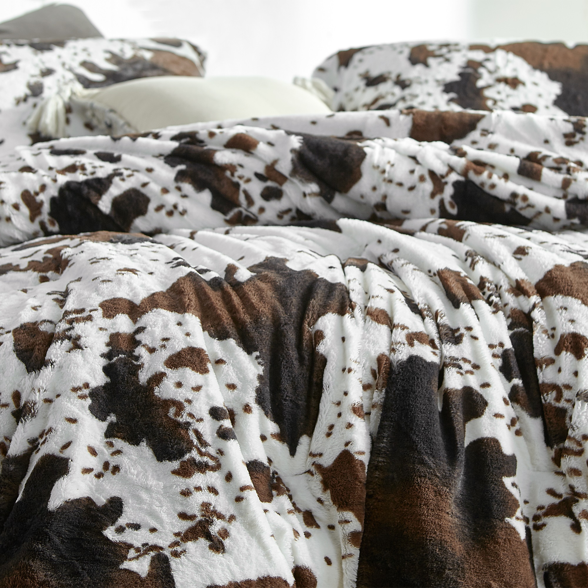 Moo Cow - Coma Inducer Oversized Comforter