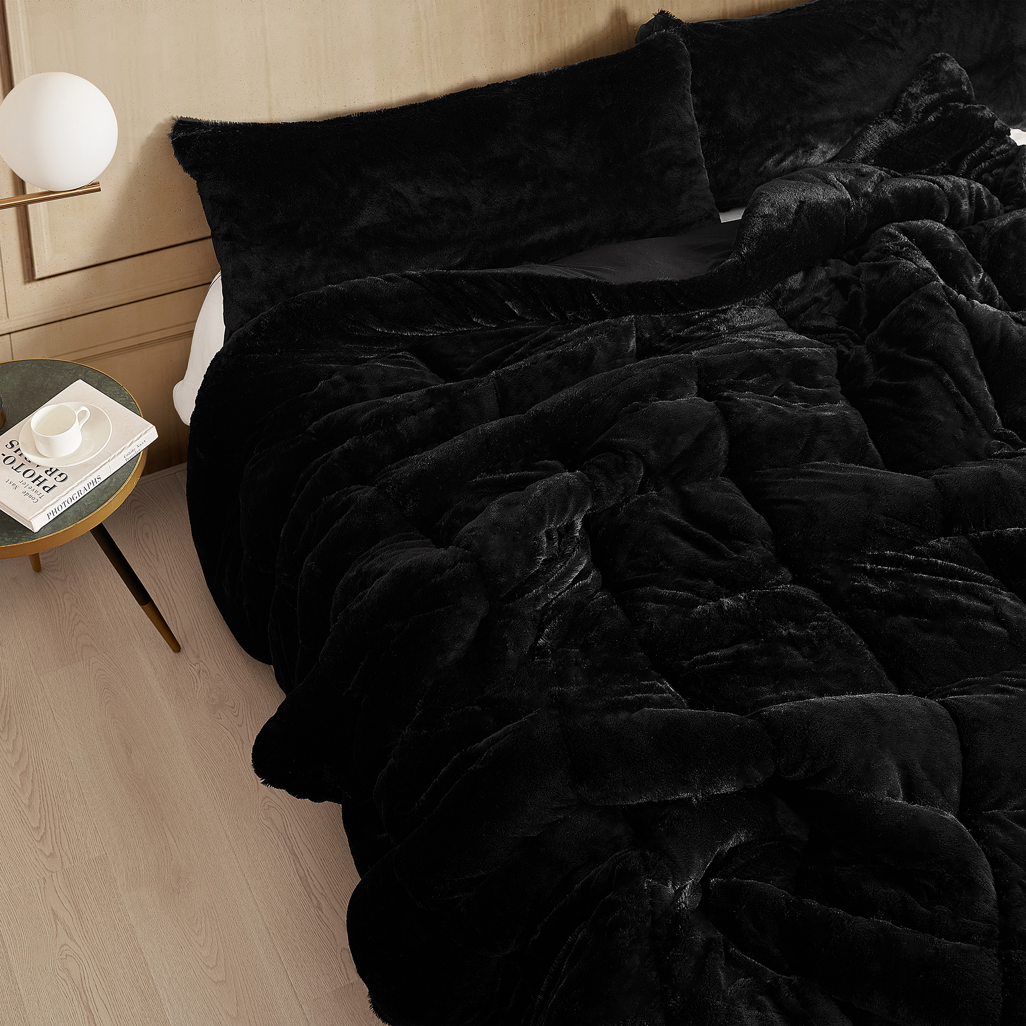 Are You Kidding Bare - Coma Inducer Oversized Comforter - Black