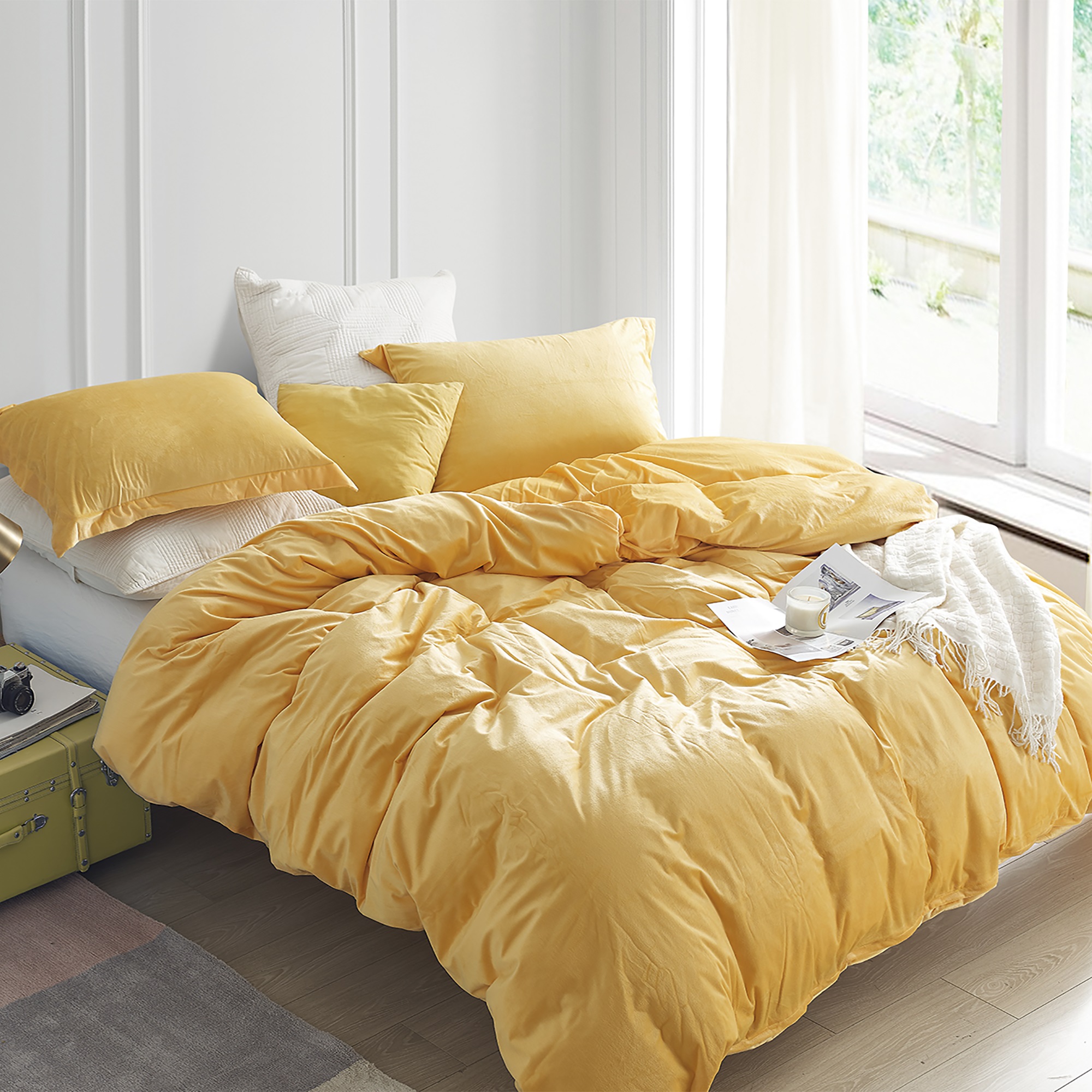 Baby best sale yellow bedding