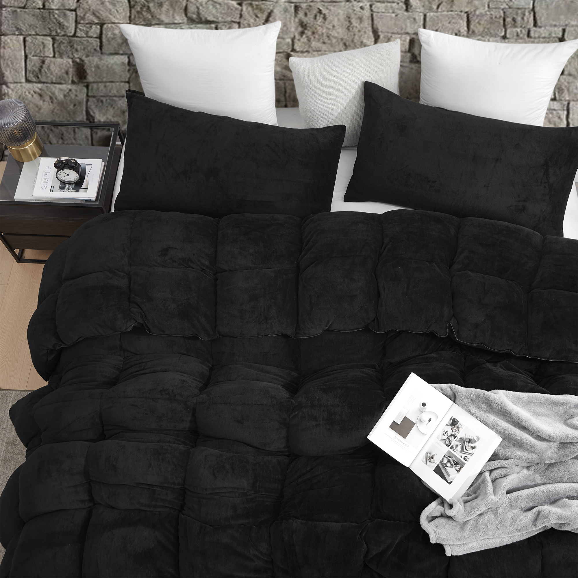 Dam Boi He Thick - Coma Inducer Comforter - Black