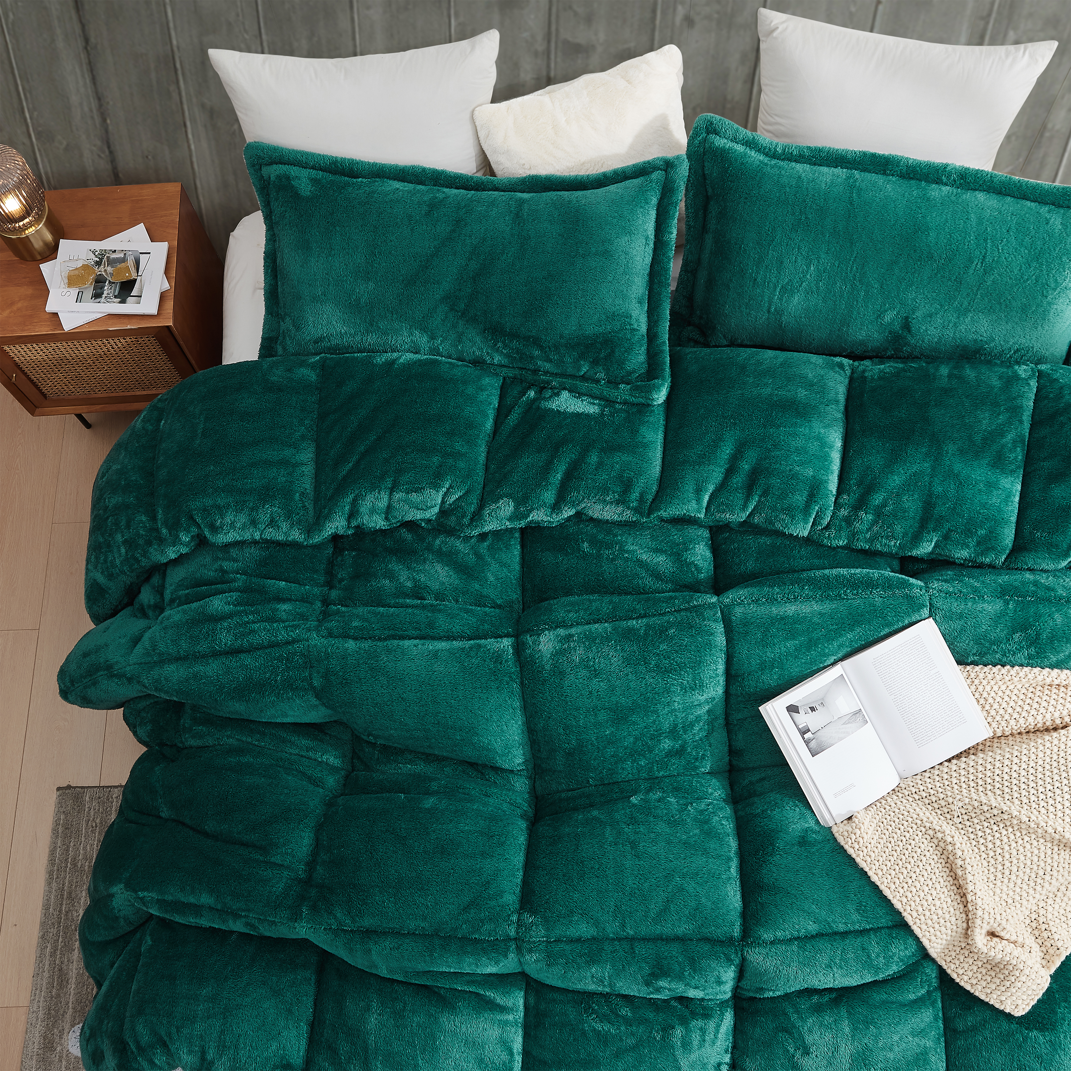 Me Comforter ATE Your Comforter - Coma Inducer Oversized Comforter - Evergreen