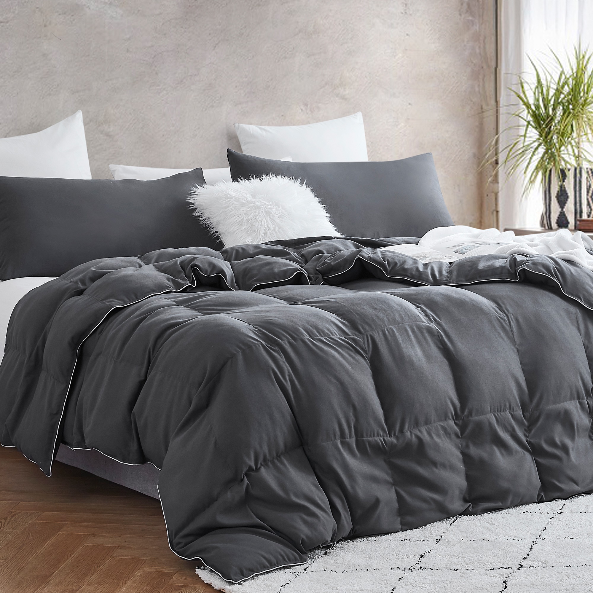 Snorze Cloud Comforter - Coma Inducer - Faded Black